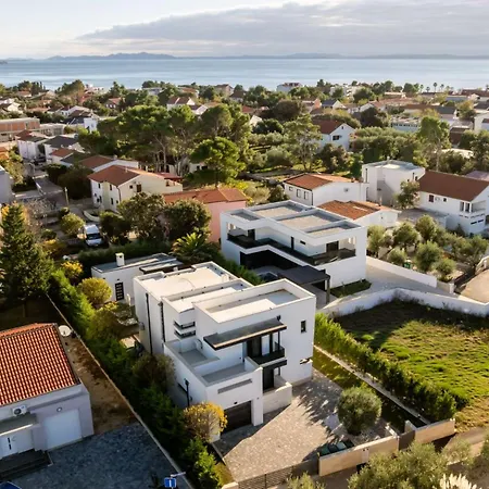 Villa Luxury Positiva With Heated Pool *