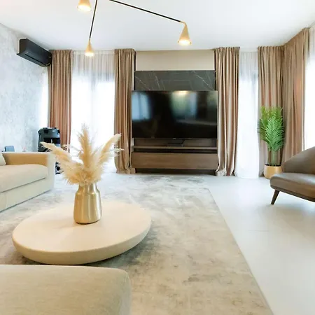 Luxury Positiva With Heated Pool