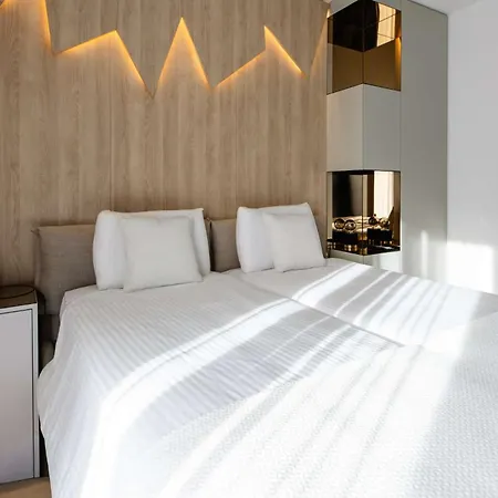 Luxury Positiva With Heated Pool Villa Vir