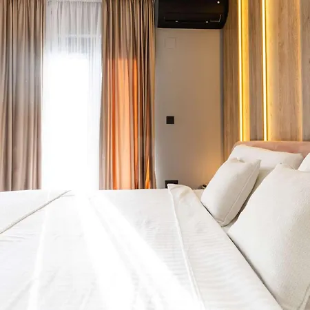 Villa Luxury Positiva With Heated Pool Vir