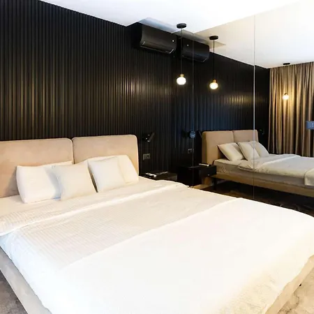 Luxury Positiva With Heated Pool Villa