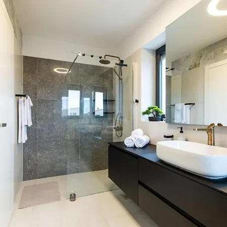 Luxury Positiva With Heated Pool * Vir