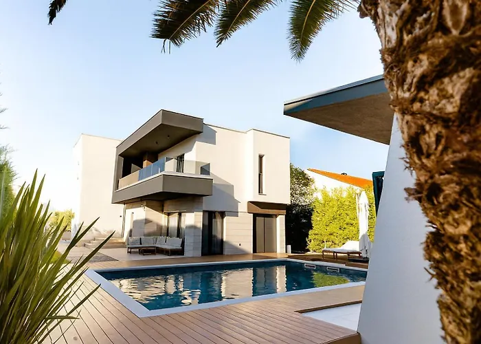 Luxury Positiva With Heated Pool Villa Vir