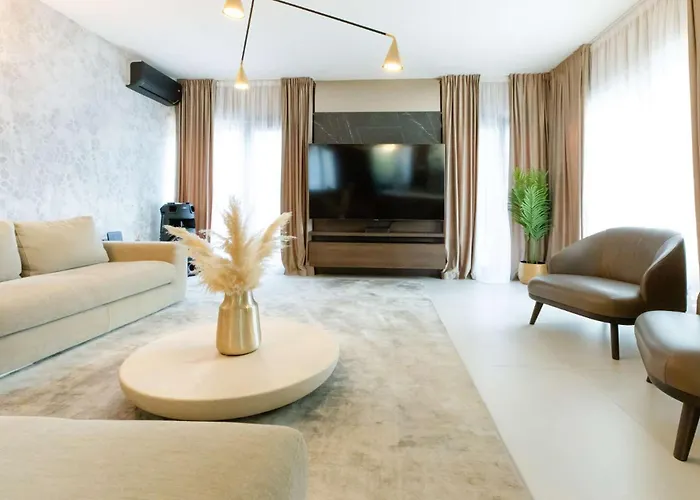 Luxury Positiva With Heated Pool