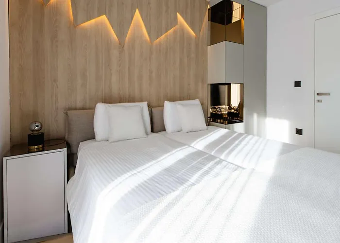 Luxury Positiva With Heated Pool Villa Vir