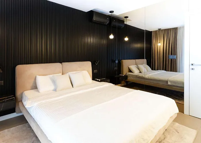 Luxury Positiva With Heated Pool Villa