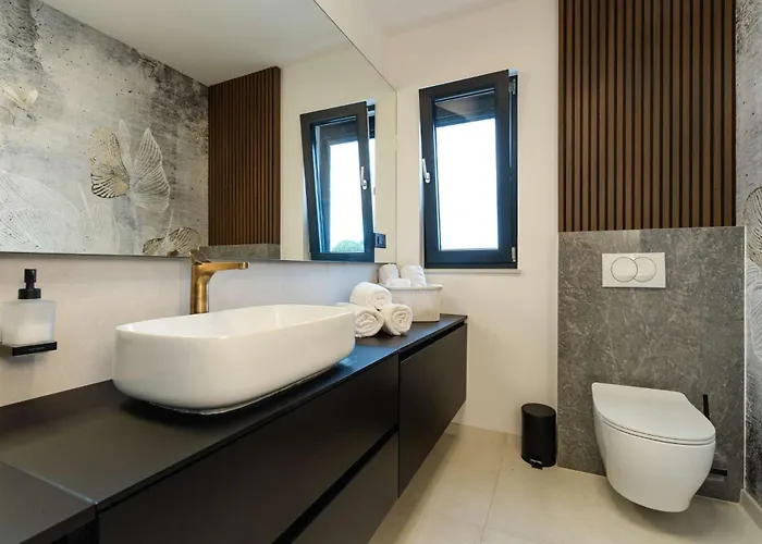 Luxury Positiva With Heated Pool * Vir