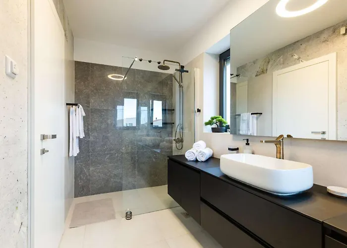 Luxury Positiva With Heated Pool * Vir