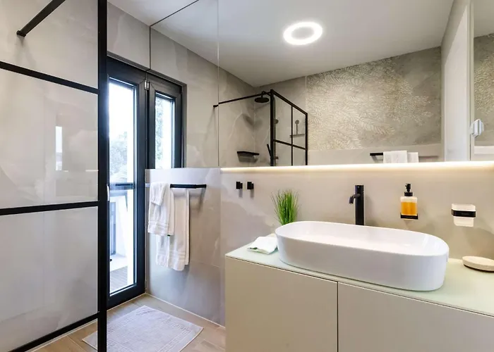 Luxury Positiva With Heated Pool *