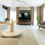 Luxury Positiva With Heated Pool