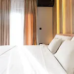 Villa Luxury Positiva With Heated Pool Vir