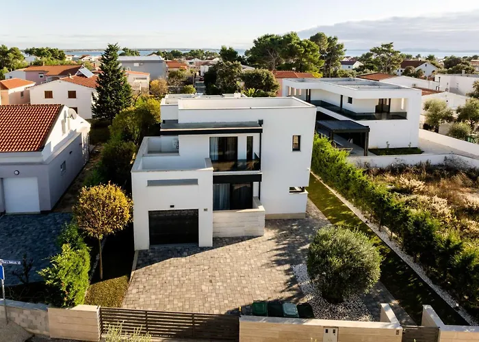 Luxury Positiva With Heated Pool